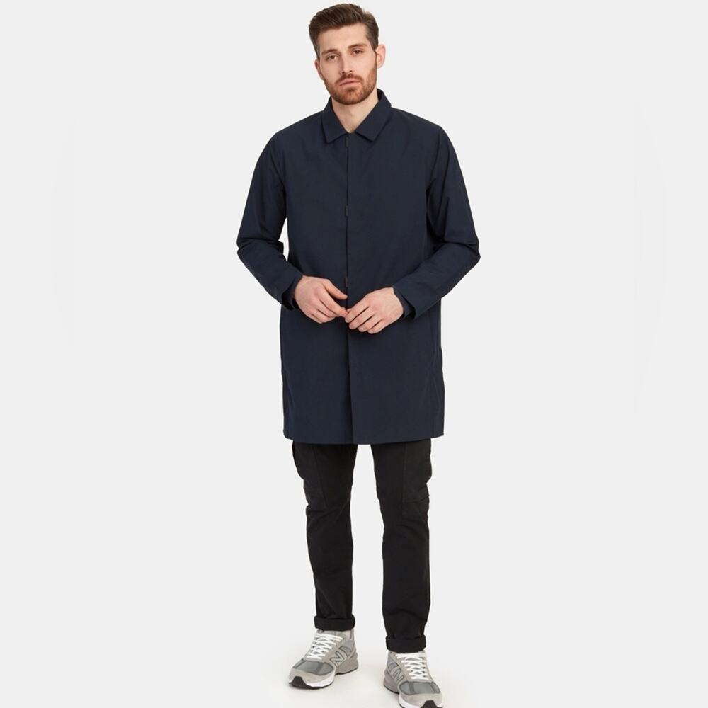 Descente $780 Sun Shield Hard Shell Bal Collar Coat in Blue Size Small NWT